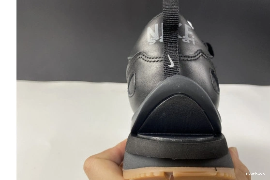 Gum Sacai DD1875-001 Vaporwaffle Nike Black 0711